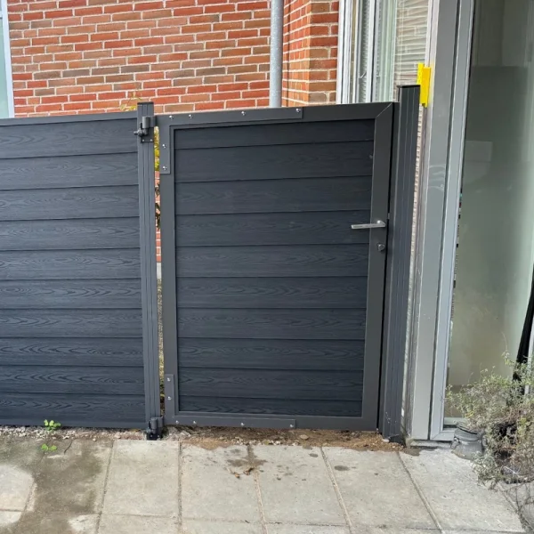 Stockholm kompositlge i alu antracitfarvet inkl. beslag og stolper 90cm i bredden x valgt hjde