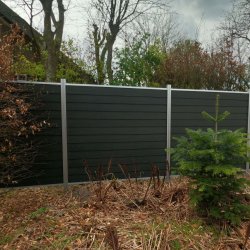 Stockholm komposithegn med aluminiumsstolper - Slvklasse