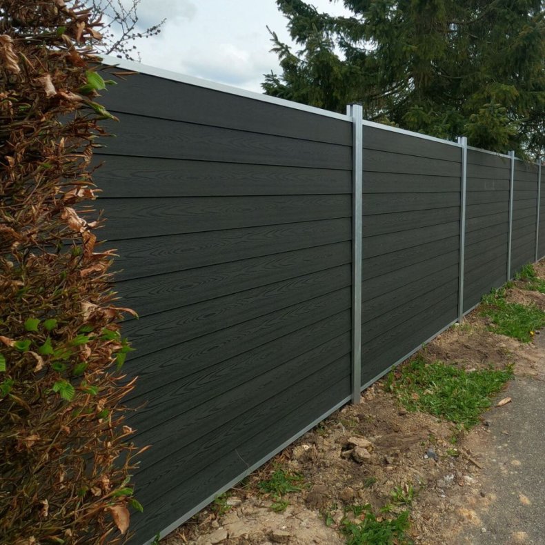 Stockholm komposithegn med alu stolper  - Slvklasse