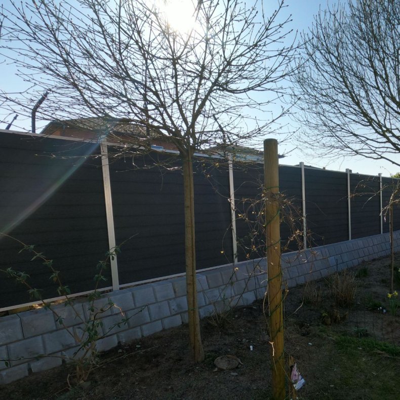 Stockholm komposithegn med alu stolper  - Slvklasse