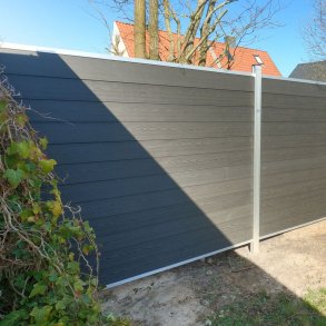 Stockholm komposithegn med alu stolper  - Slvklasse