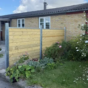 Rom blokhus systemhegn inkl. galv. stolper og tilbeh�r - Guldklasse