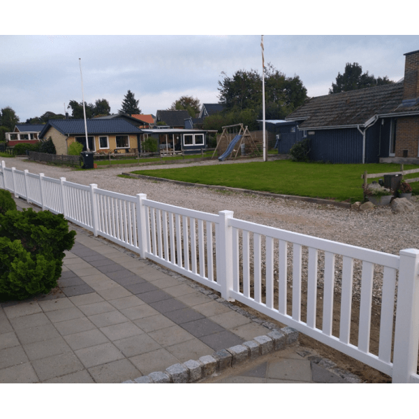 PVC Tremmehegn med brede stave i 180x80cm (BxH)