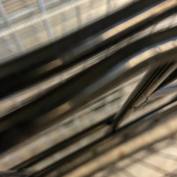 B�jet/skadet Tisvilde panelhegn 200x95 cm � sort dekorhegn med elegant design Lagersalg