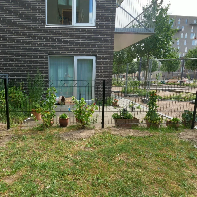 Panelhegn 200x95cm med &loz; dekoration i sort - model Tisvilde