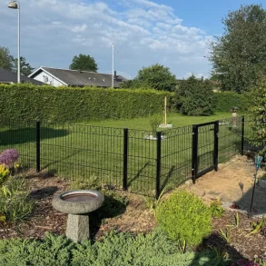 Panelhegn Tisvilde med ◊-dekoration inkl. metalstolper og tilbehr - Slvklasse