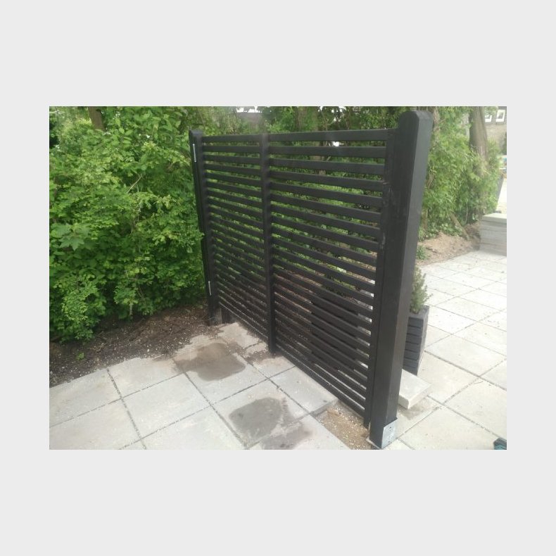 Tokyo jalousihegn grundmalet sort 180x180cm (BxH)