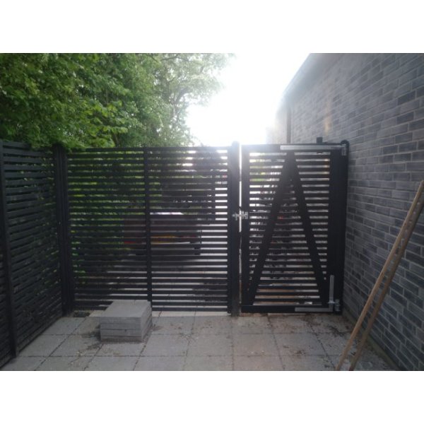 Tokyo jalousihegn grundmalet sort 180x180cm (BxH)