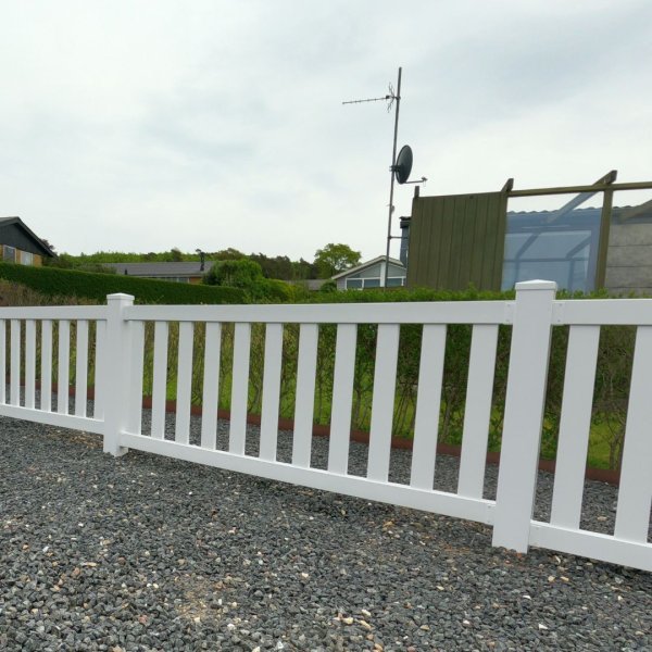 PVC Tremmehegn med brede stave i 180x100cm (BxH)