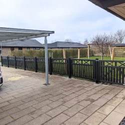 Guldklasse: PLUS Vinesse hegn inkl. trstolper og tilbehr